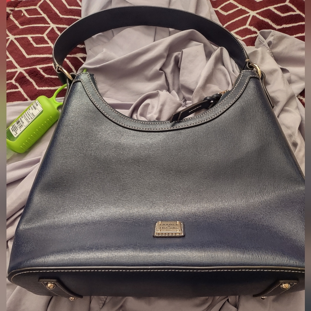 Sold ✝️👜 Dooney and Bourke Purse 👜 Blue